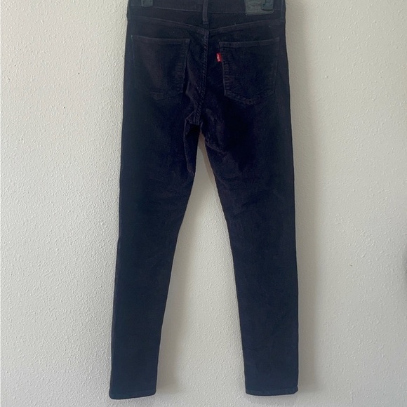 Levi's Women's black velvet Skinny Jeans - Picture 11 of 11